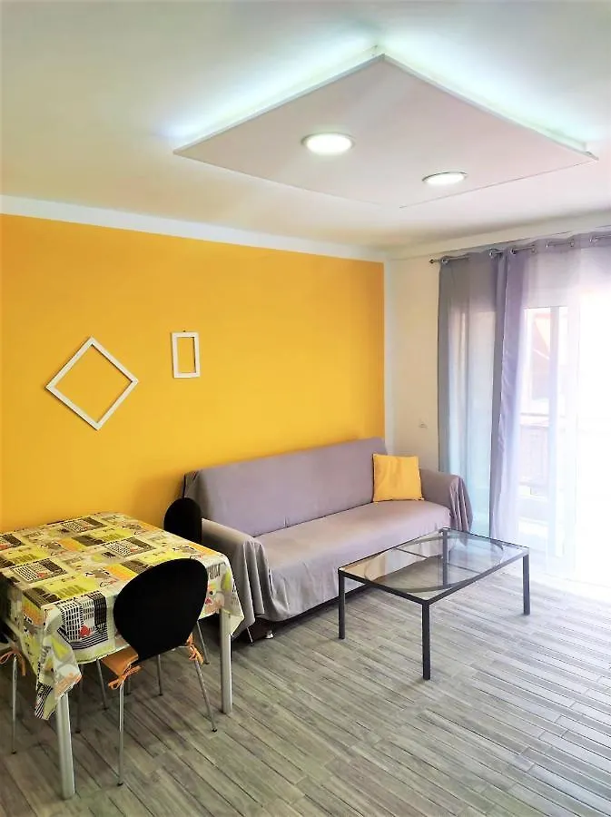 Cris Sol Apartments Los Cristianos