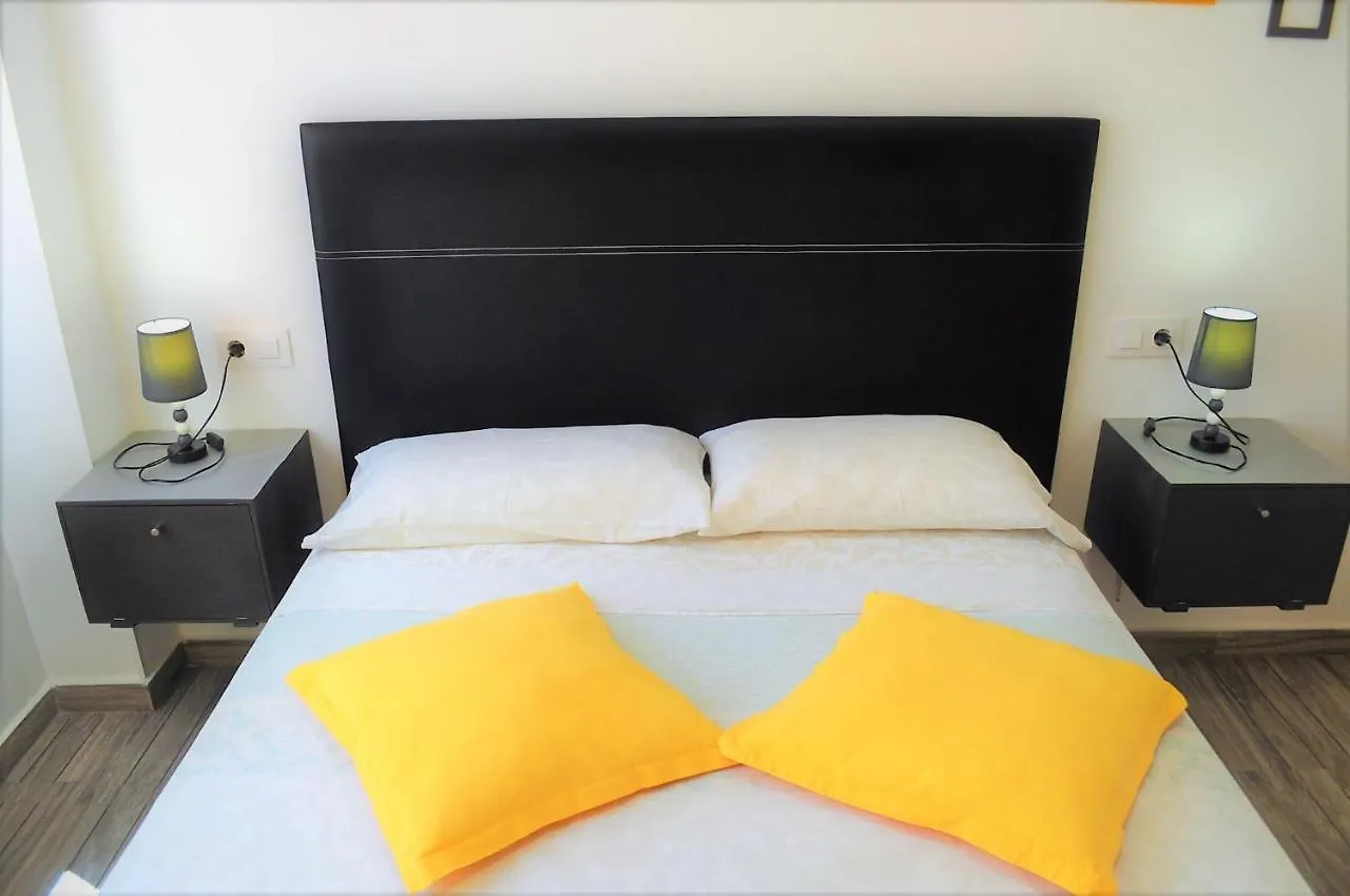 Cris Sol Apartments Los Cristianos