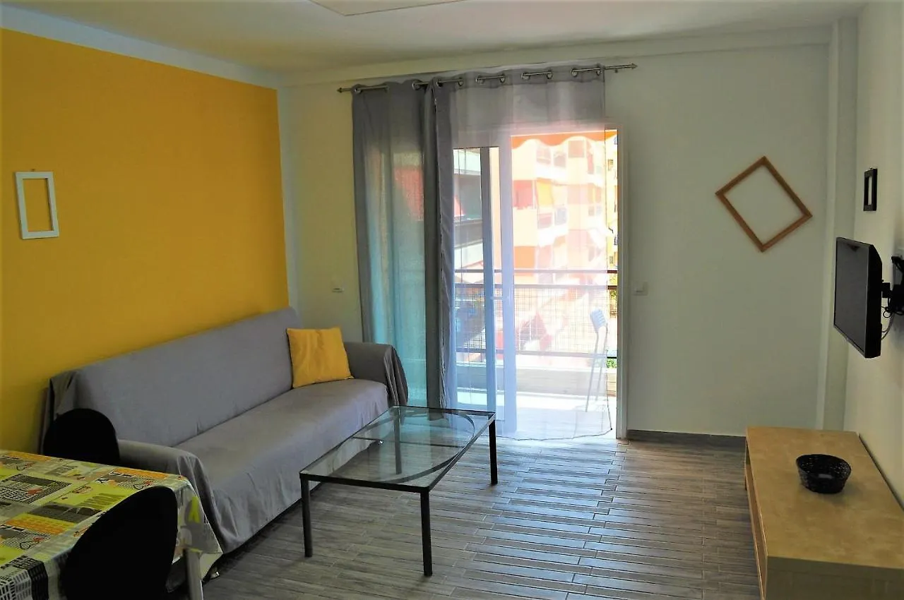 Cris Sol Apartments Los Cristianos   Los Cristianos (Tenerife)